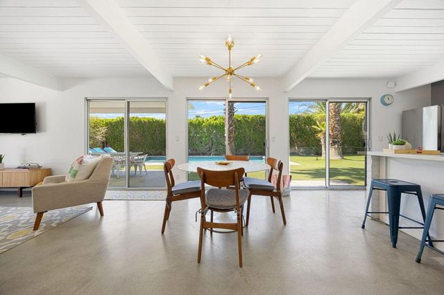 483 E Francis Drive, Palm Springs, CA 92262