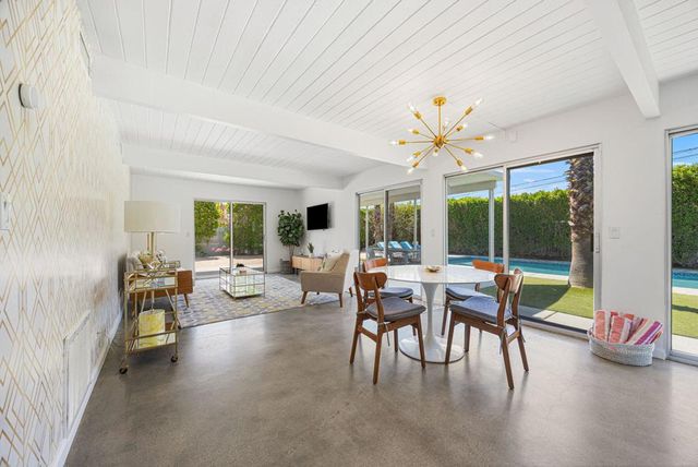 483 E Francis Drive, Palm Springs, CA 92262