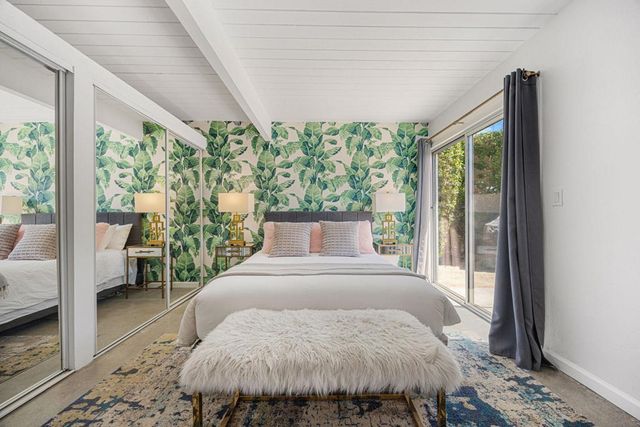 483 E Francis Drive, Palm Springs, CA 92262
