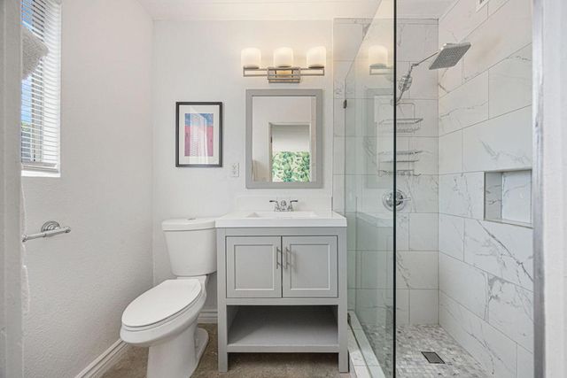 483 E Francis Drive, Palm Springs, CA 92262