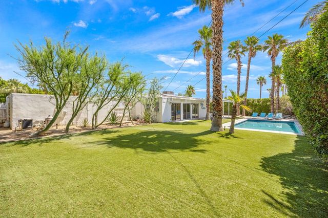 483 E Francis Drive, Palm Springs, CA 92262