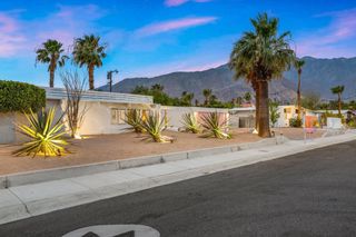 483 E Francis Drive, Palm Springs, CA 92262