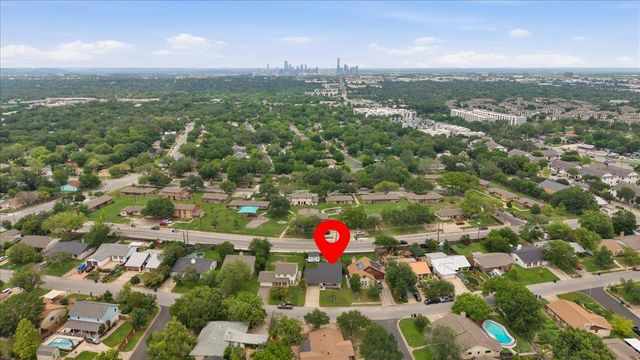 208 Skyloop DR, Austin, TX 78745
