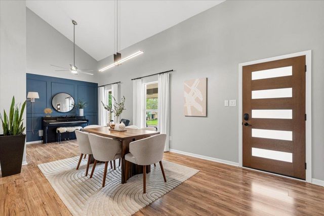 208 Skyloop DR, Austin, TX 78745
