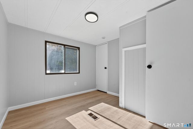 32 Nashua Street, Norwich, CT 06360