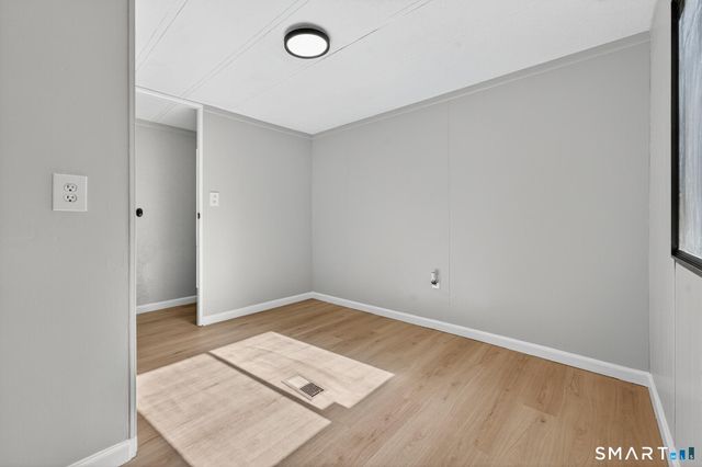 32 Nashua Street, Norwich, CT 06360