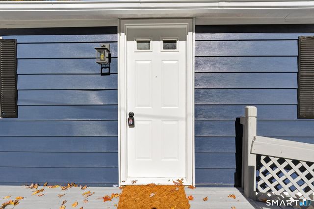 32 Nashua Street, Norwich, CT 06360