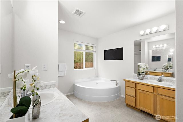 14333 71st Avenue SE, Snohomish, WA 98296