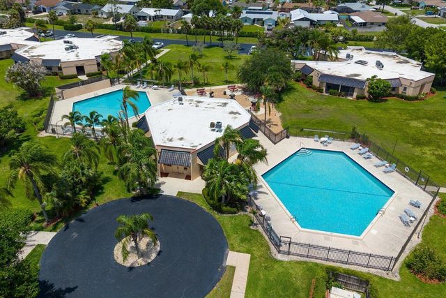 2069 NE Collins Circle 7-50, Jensen Beach, FL 34957