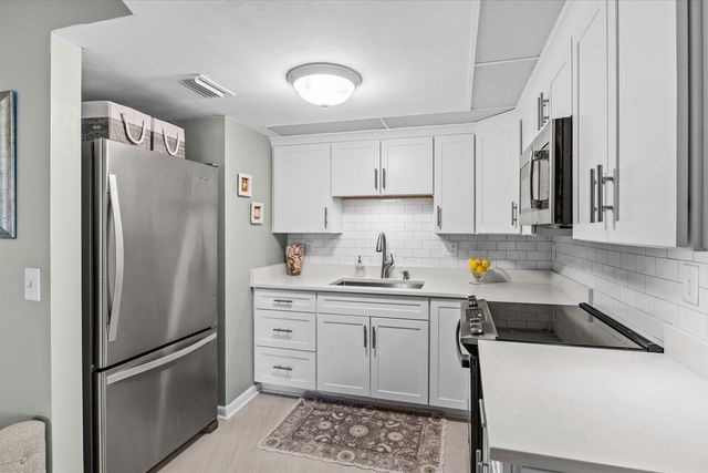 2069 NE Collins Circle 7-50, Jensen Beach, FL 34957