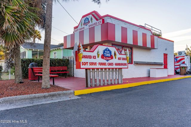 410 Greenville Avenue Unit A, Carolina Beach, NC 28428