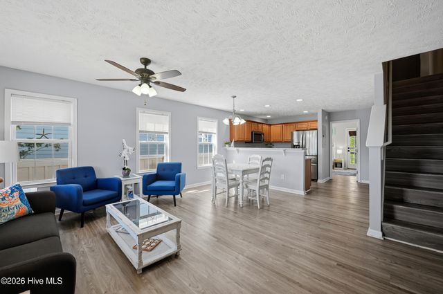 410 Greenville Avenue Unit A, Carolina Beach, NC 28428
