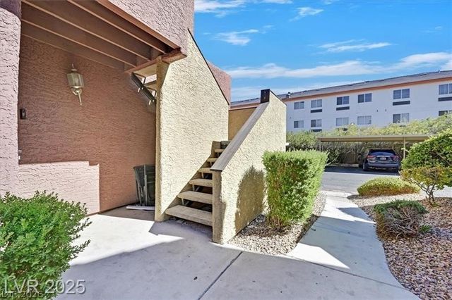4050 Pacific Harbors Drive 208, Las Vegas, NV 89121
