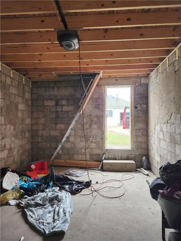 150 Overland, Duquesne, PA 15110