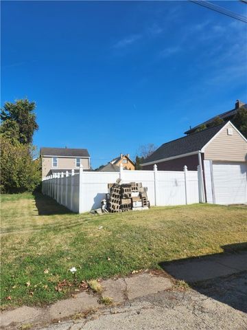 150 Overland, Duquesne, PA 15110