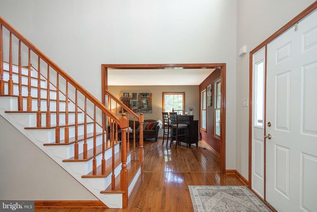 7 MUSTANG CT, Southampton, PA 18966