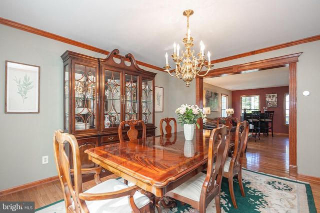 7 MUSTANG CT, Southampton, PA 18966