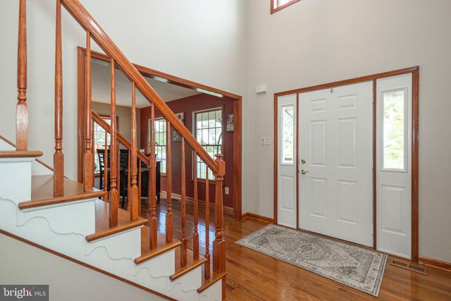 7 MUSTANG CT, Southampton, PA 18966