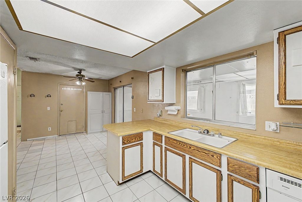 2112 Cameron Street, Las Vegas, NV 89102 — photo 5