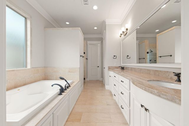 1639 Du Barry Lane, Houston, TX 77018