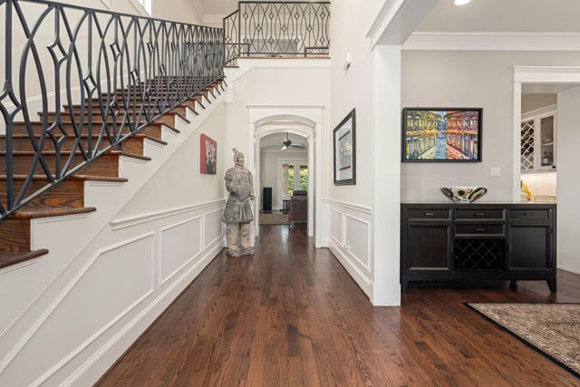1639 Du Barry Lane, Houston, TX 77018