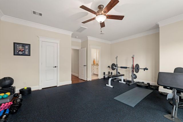 1639 Du Barry Lane, Houston, TX 77018