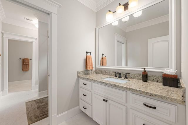1639 Du Barry Lane, Houston, TX 77018
