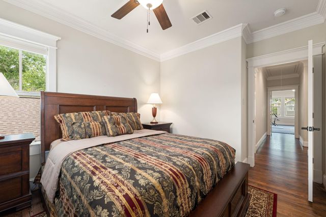 1639 Du Barry Lane, Houston, TX 77018
