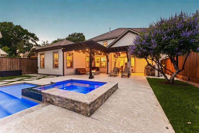 1639 Du Barry Lane, Houston, TX 77018