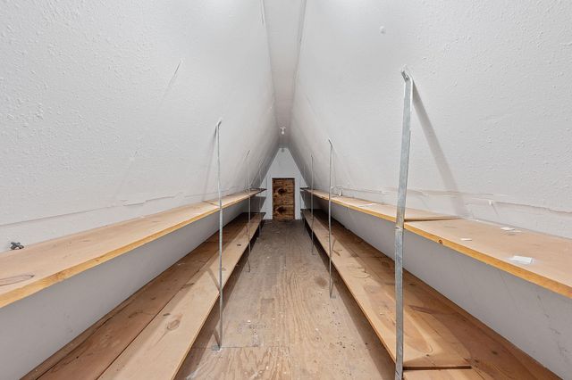 909 Hudgins ST, Smithville, TX 78957