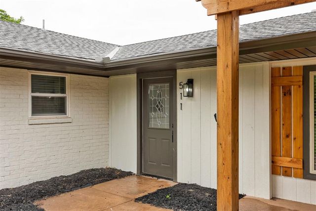 511 Highland Hills Drive, Edmond, OK 73034