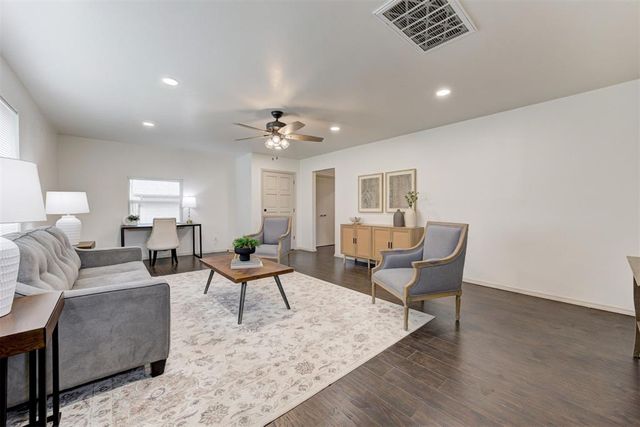 511 Highland Hills Drive, Edmond, OK 73034