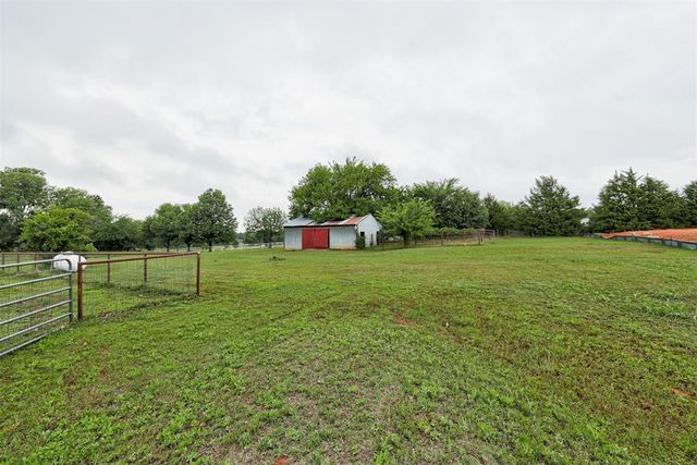 511 Highland Hills Drive, Edmond, OK 73034