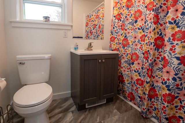 1120 Hickory Street, Niles, MI 49120