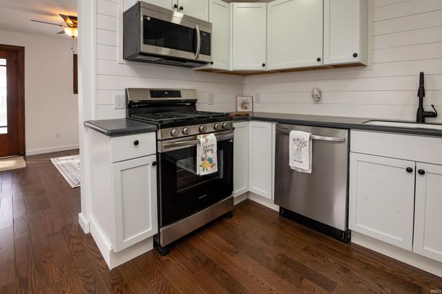 1120 Hickory Street, Niles, MI 49120