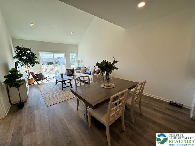 113 Timber Trail 54, Palmer Twp, PA 18045