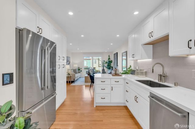 358 Los Palmos Drive, San Francisco, CA 94127