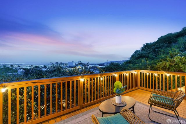 358 Los Palmos Drive, San Francisco, CA 94127