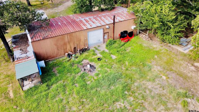 1167 County Road 44600, Blossom, TX 75416