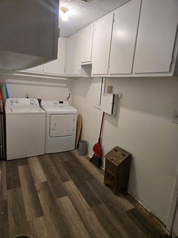 1167 County Road 44600, Blossom, TX 75416