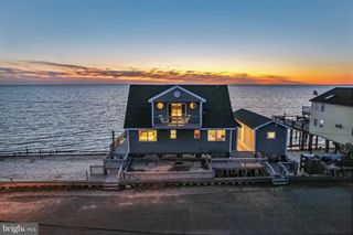 27 S BEACH AVE, Cape May Court House, NJ 08210