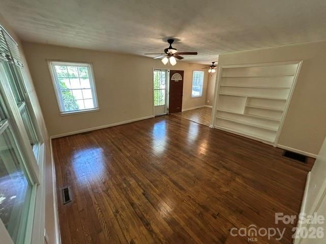 11 Mountain Road, Hendersonville, NC 28791