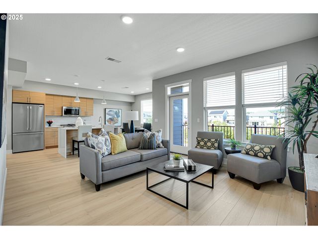 16473 Nw liberty St, Portland, OR 97229