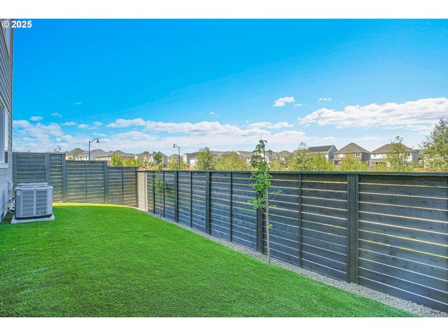 16473 Nw liberty St, Portland, OR 97229