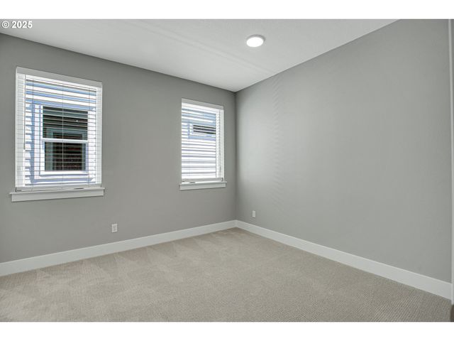 16473 Nw liberty St, Portland, OR 97229