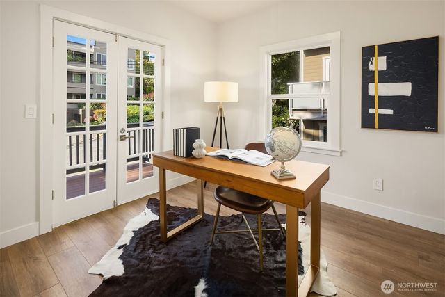 1307 W Boston Street, Seattle, WA 98119