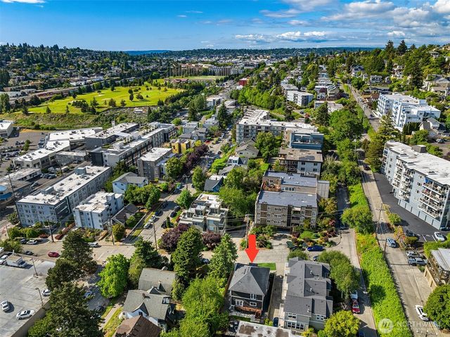1307 W Boston Street, Seattle, WA 98119