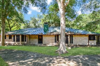 406 Hidden Creek Circle, Sealy, TX 77474