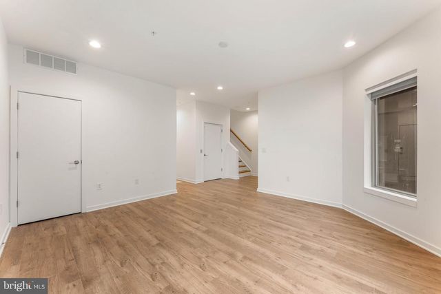 3208 PARKVIEW WALK, Philadelphia, PA 19125