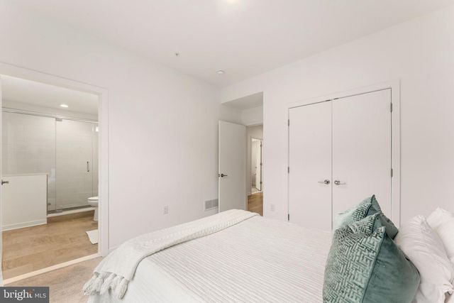 3208 PARKVIEW WALK, Philadelphia, PA 19125